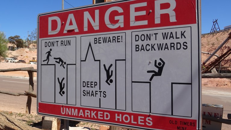 Typisches Warnschild 